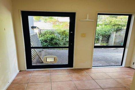 Photo of property in 25 Mariners View Road, Beach Haven, Auckland, 0626