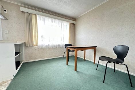 Photo of property in 10 Choice Avenue, Henderson, Auckland, 0612