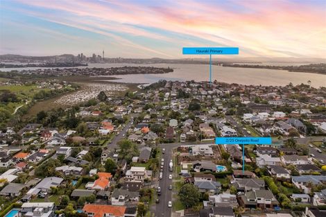 Photo of property in 2/25 Onepoto Road, Hauraki, Auckland, 0622