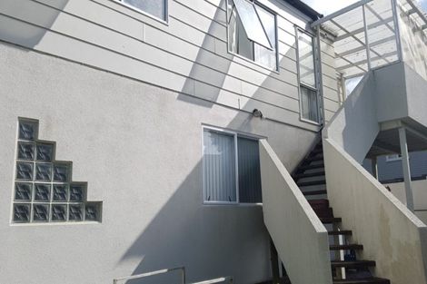 Photo of property in 2/276 East Coast Road, Milford, Auckland, 0620