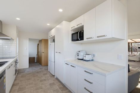Photo of property in 30 Saint Heliers Crescent, Aranui, Christchurch, 8061