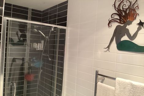 Photo of property in 2/28 Onepoto Road, Hauraki, Auckland, 0622