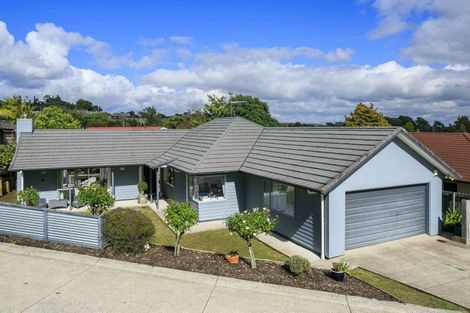 Photo of property in 7 Jomard Terrace, Northcross, Auckland, 0632