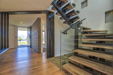 Photo of property in 58 Forest Heights, Wanaka, 9305