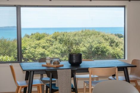 Photo of property in 24 Eagles Way, Cable Bay, 0420