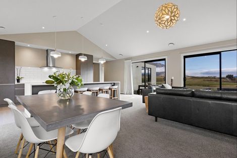 Photo of property in 1 Cunninghams Drive, Jacks Point, Queenstown, 9371