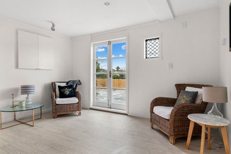 Photo of property in 5 Montague Place, Onerahi, Whangarei, 0110