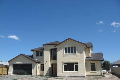 Photo of property in 68 Willowview Drive, Redwood, Christchurch, 8051