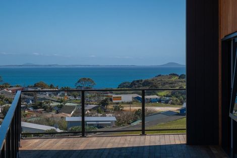 Photo of property in 14 Freyja Crescent, Coopers Beach, 0420