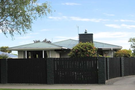 Photo of property in 1/279 Memorial Avenue, Burnside, Christchurch, 8053