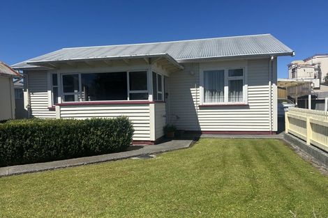 Photo of property in 48 Hoffman Street, Hokitika, 7810