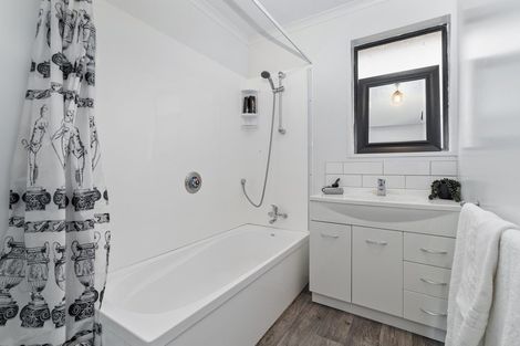 Photo of property in 87 Newcastle Street, Clyde, 9330