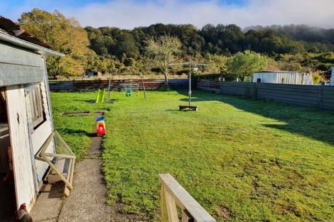 Photo of property in 50 Oxford Street, Taylorville, Greymouth, 7805