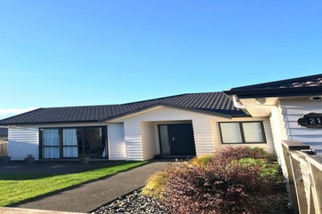 Photo of property in 212 Mark Avenue, Grenada Village, Wellington, 6037