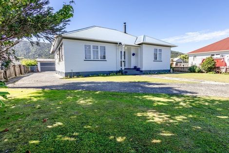 Photo of property in 37 Firth Street, Cobden, Greymouth, 7802