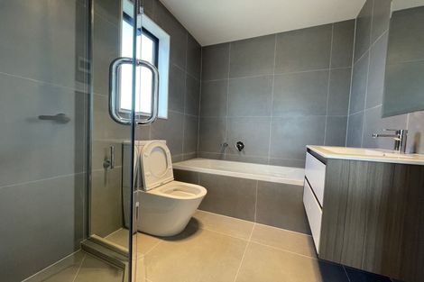 Photo of property in 1/11 Oteha Valley Road, Northcross, Auckland, 0632