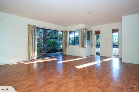 Photo of property in 4/16 Adam Street, Greenlane, Auckland, 1051