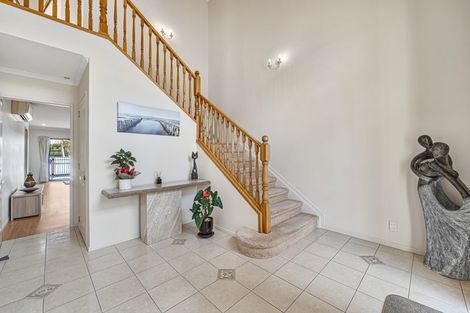 Photo of property in 5 Courtneys, West Harbour, Auckland, 0618