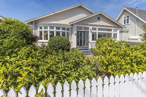 Photo of property in 8 Strathavon Road, Miramar, Wellington, 6022