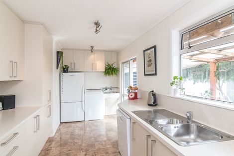 Photo of property in 11 Konini Grove, Raumati Beach, Paraparaumu, 5032