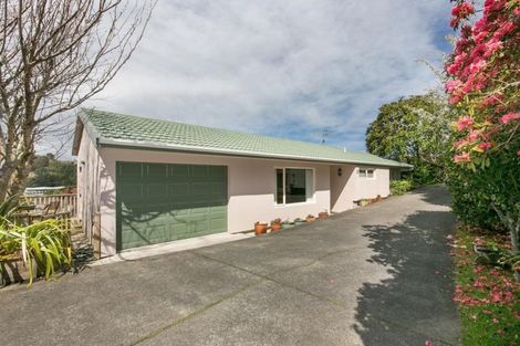 Photo of property in 6a Pony Grove, Churton Park, Wellington, 6037