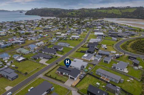 Photo of property in 23 Navigation Drive, Cooks Beach, Whitianga, 3591