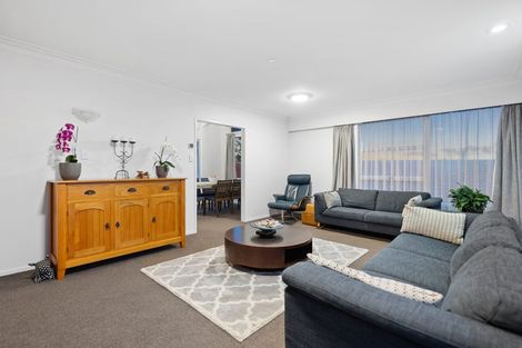 Photo of property in 48 Marlborough Avenue, Glenfield, Auckland, 0629