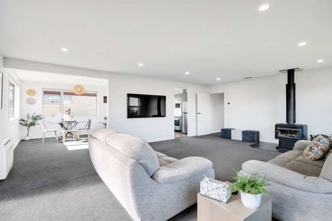 Photo of property in 23 Charles Street, Weston, Oamaru, 9401