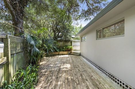 Photo of property in 23a Waiora Road, Stanmore Bay, Whangaparaoa, 0932