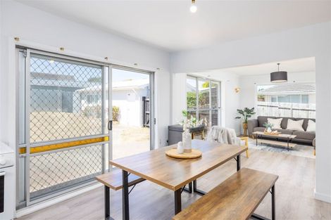 Photo of property in 62 Sandown Crescent, Aranui, Christchurch, 8061