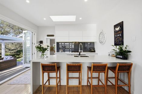 Photo of property in 1a Mozeley Avenue, Devonport, Auckland, 0624