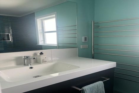 Photo of property in 28 Rotherham Terrace, Miramar, Wellington, 6022