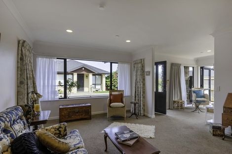 Photo of property in 8 Ian Peter Way, Otaki, 5512