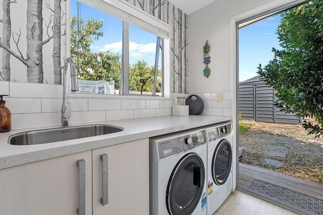 Photo of property in 8 Bell Street, Lake Hawea, Wanaka, 9382