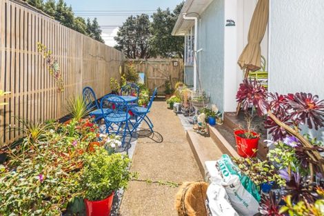 Photo of property in 43 Harper Street, Gonville, Whanganui, 4501