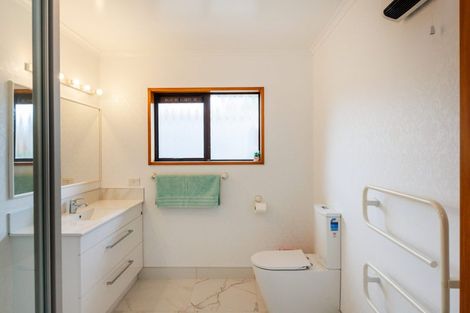 Photo of property in 36 Jefferson Crescent, Milson, Palmerston North, 4414