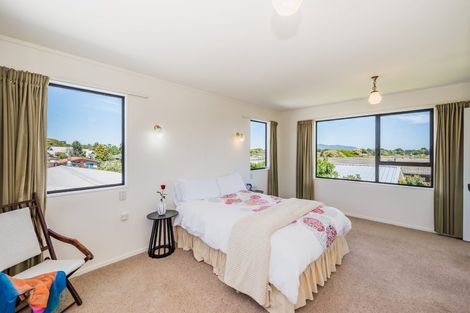 Photo of property in 49 Belvedere Avenue, Waikanae, 5036