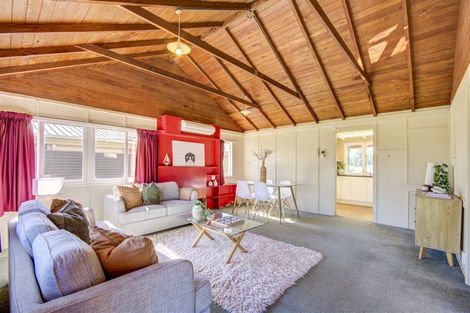 Photo of property in 28 Rotten Row, Waikuku Beach, 7473