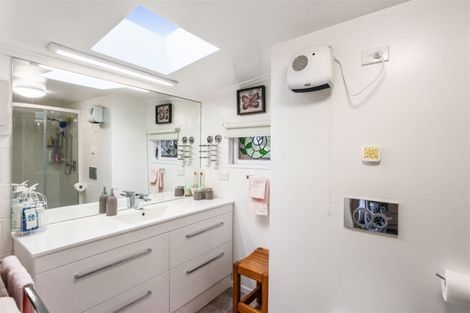 Photo of property in 41 Main Road, Redcliffs, Christchurch, 8081