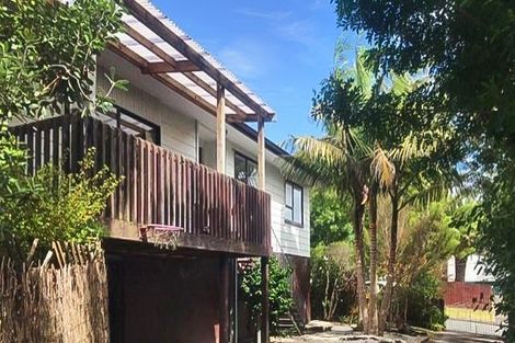 Photo of property in 6 Santiago Crescent, Unsworth Heights, Auckland, 0632