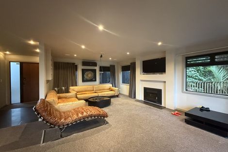 Photo of property in 40 Hiwihau Place, Glenfield, Auckland, 0629