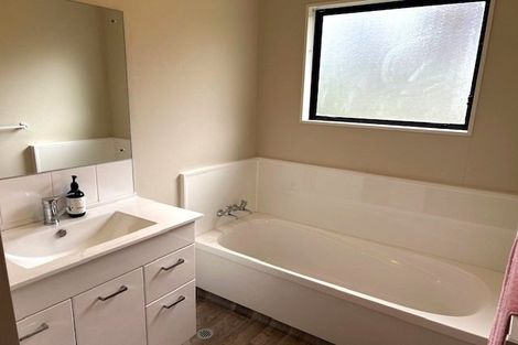 Photo of property in 31b Utauta Street, Waikanae, 5036