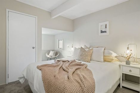 Photo of property in 2/69 Simon Ellice Drive, Bayview, Auckland, 0629