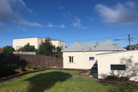 Photo of property in 9 Albert Street, Saint Clair, Dunedin, 9012