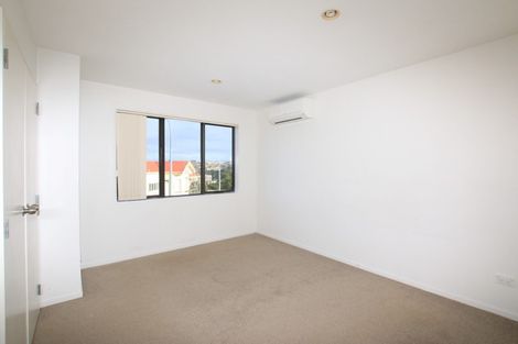 Photo of property in Albany Gardens, 23 Masons Road, Oteha, Auckland, 0632