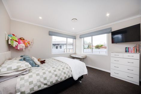 Photo of property in 71 Lockhart Avenue, Milson, Palmerston North, 4414