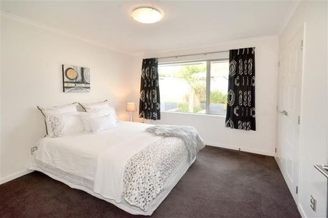 Photo of property in 24 Sunninghurst Drive, Fairfield, Dunedin, 9018