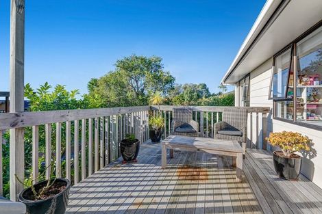Photo of property in 3a Rishworth Avenue, Stanmore Bay, Whangaparaoa, 0932