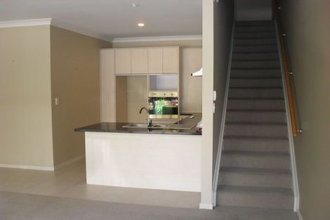 Photo of property in 5/44 Carlos Drive, Flat Bush, Auckland, 2016