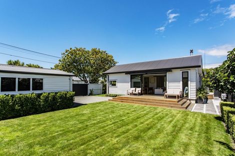 Photo of property in 1 Kensington Avenue, Mairehau, Christchurch, 8013